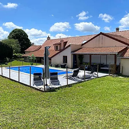 Maison Piscine Et Jacuzzi 3* Saint-Germain-des-Fosses